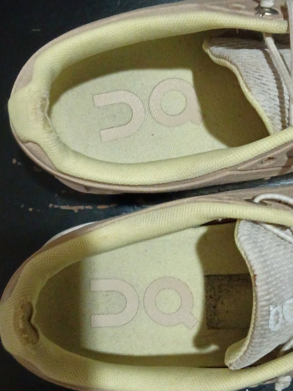 On Running Cloud Terry Dune Sand/Pearl Women's Size 7.5 Running Shoes - Picture 11 of 13